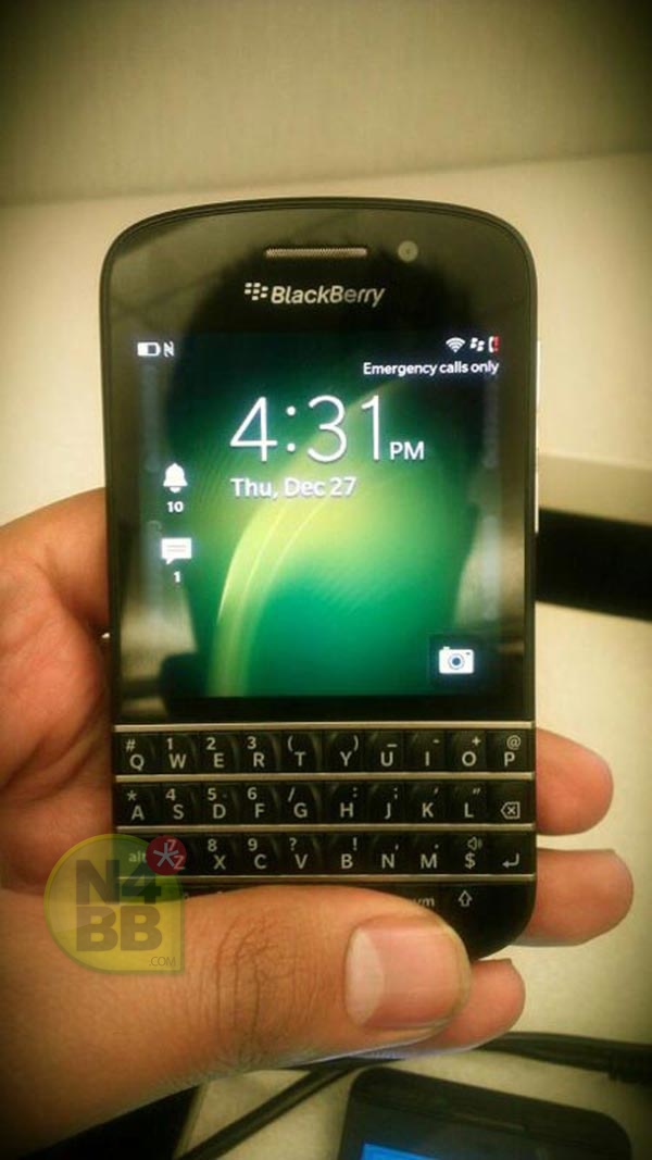 BlackBerry X10 – featuring a physical QWERTY