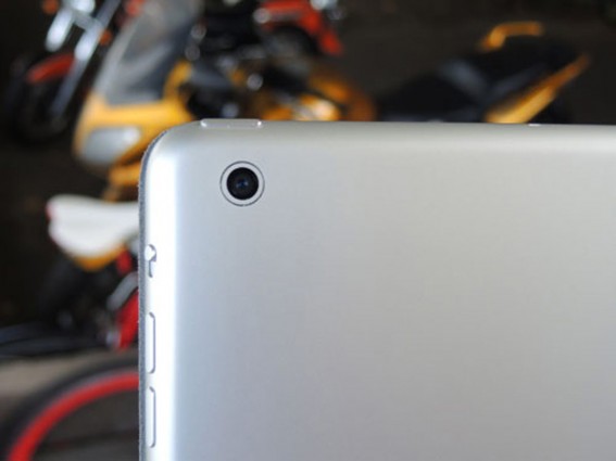 iPad mini 2 boasts 5MP iSight primary camera