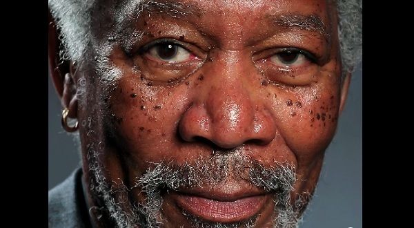 The artist Kyle Lambert presents unique video for the creating of photo-realistic painting of Morgan Freeman