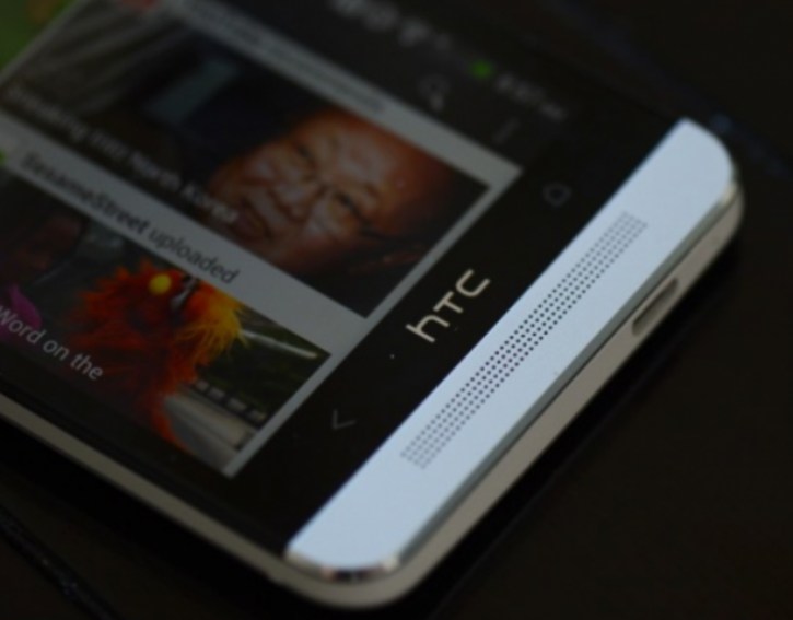 HTC One buttons and logo