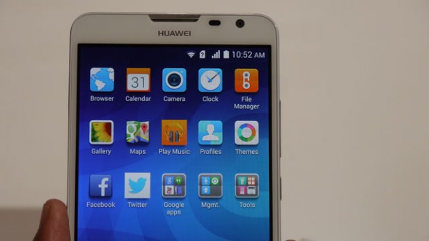 Huawei Ascend Mate 2 4G runs on Android 4.3 with Emotion UI