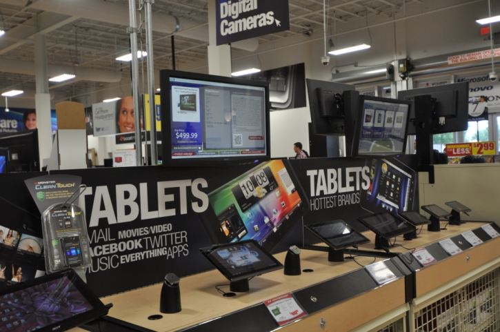 Tablet sales in a store 